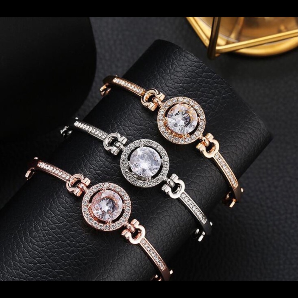 Women’s bracelet